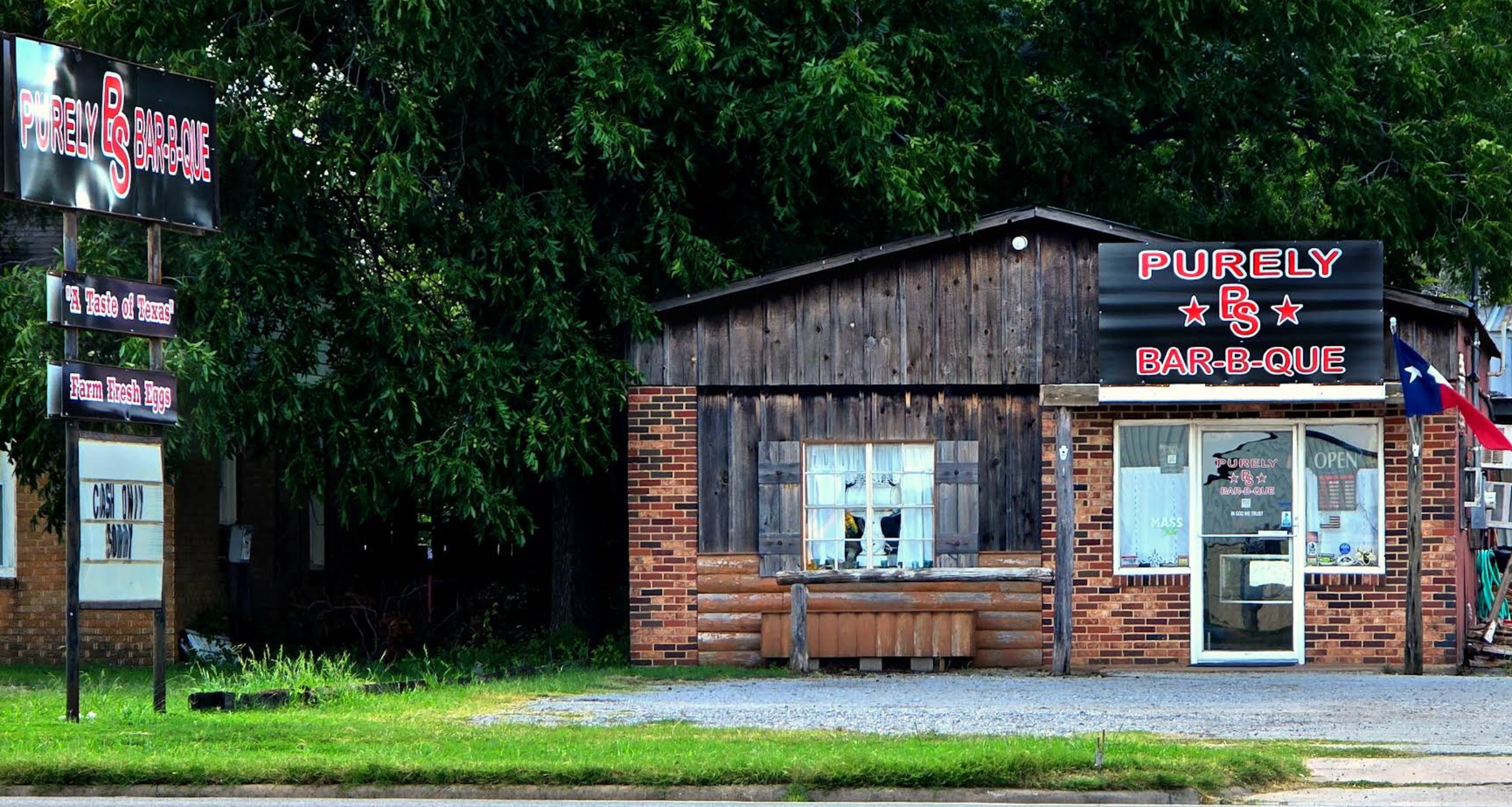 Purely BS BBQ restaurant building on Old Jacksboro Highway in Wichita Falls Texas